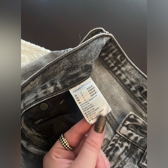 Women’s Jeans - Picture 6 of 6